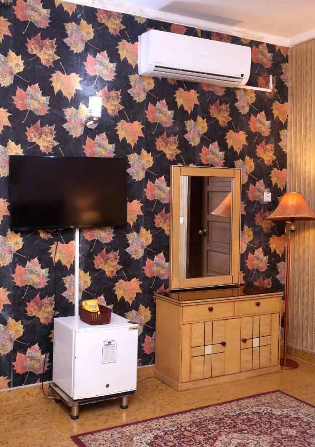Premier Inn Mall 라호르 외부 사진